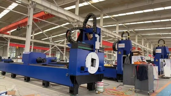 Ηλεκτρονική μηχανή κοπής λέιζερ ινών CNC 1500W για μεταλλικά μικρά στρογγυλά τετραγωνικά σωλήνες