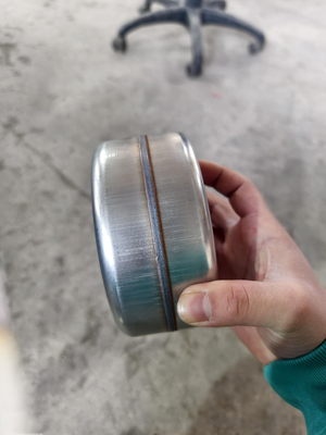 Μηχανή συγκόλλησης λέιζερ ινών 2000W για μπουκάλι νερού