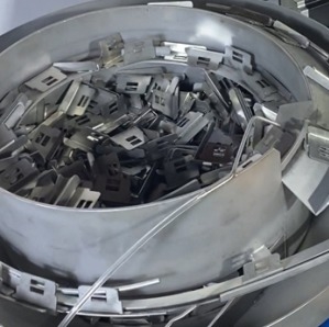 Προσαρμοσμένο 1500W αυτόματο μηχανή συγκόλλησης λέιζερ από συγκόλληση συσσωρευτή νερού